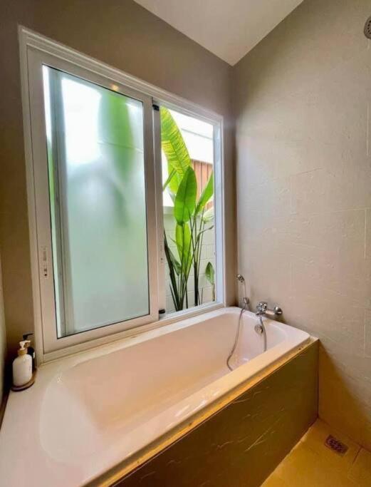 Garden View Private Pool Near Beaches Between Patong And Laguna Area *